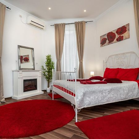 Downtown Central University Apartament - Cal1 บูคาเรสต์ ภายนอก รูปภาพ