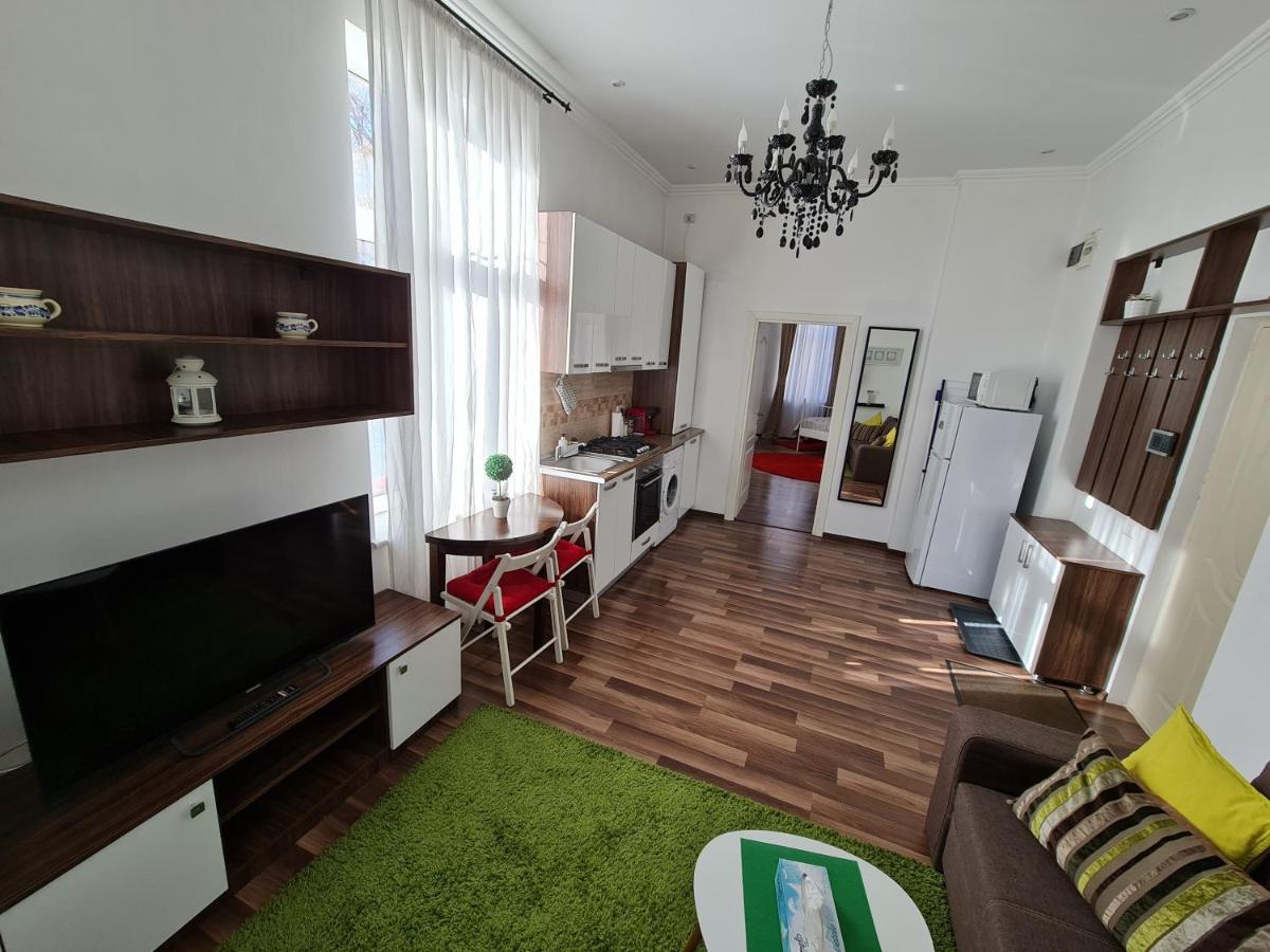 Downtown Central University Apartament - Cal1 บูคาเรสต์ ภายนอก รูปภาพ