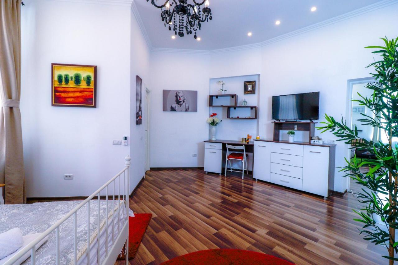 Downtown Central University Apartament - Cal1 บูคาเรสต์ ภายนอก รูปภาพ