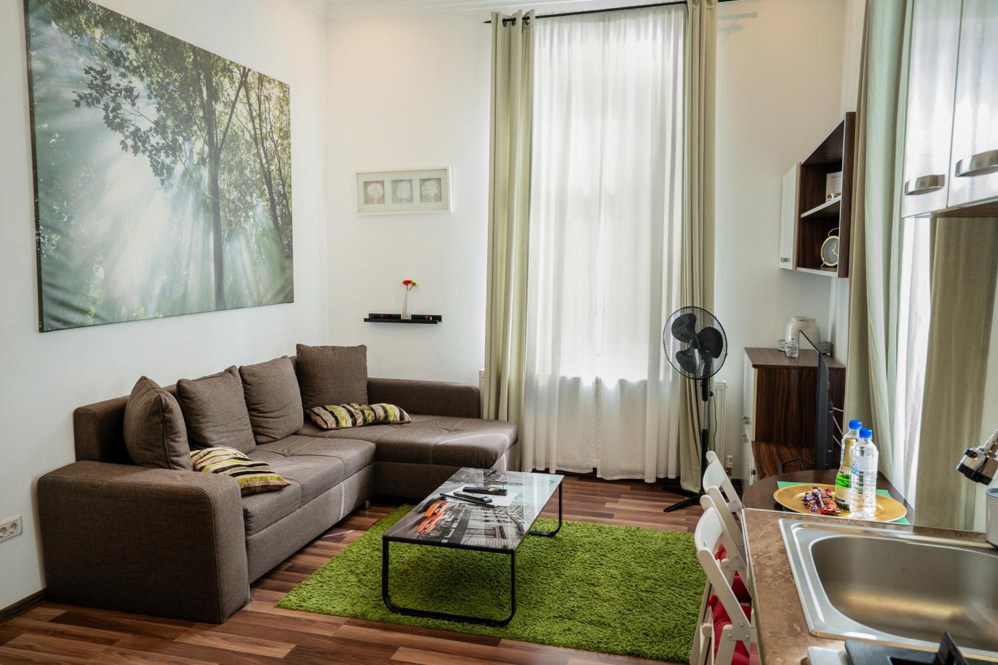 Downtown Central University Apartament - Cal1 บูคาเรสต์ ภายนอก รูปภาพ