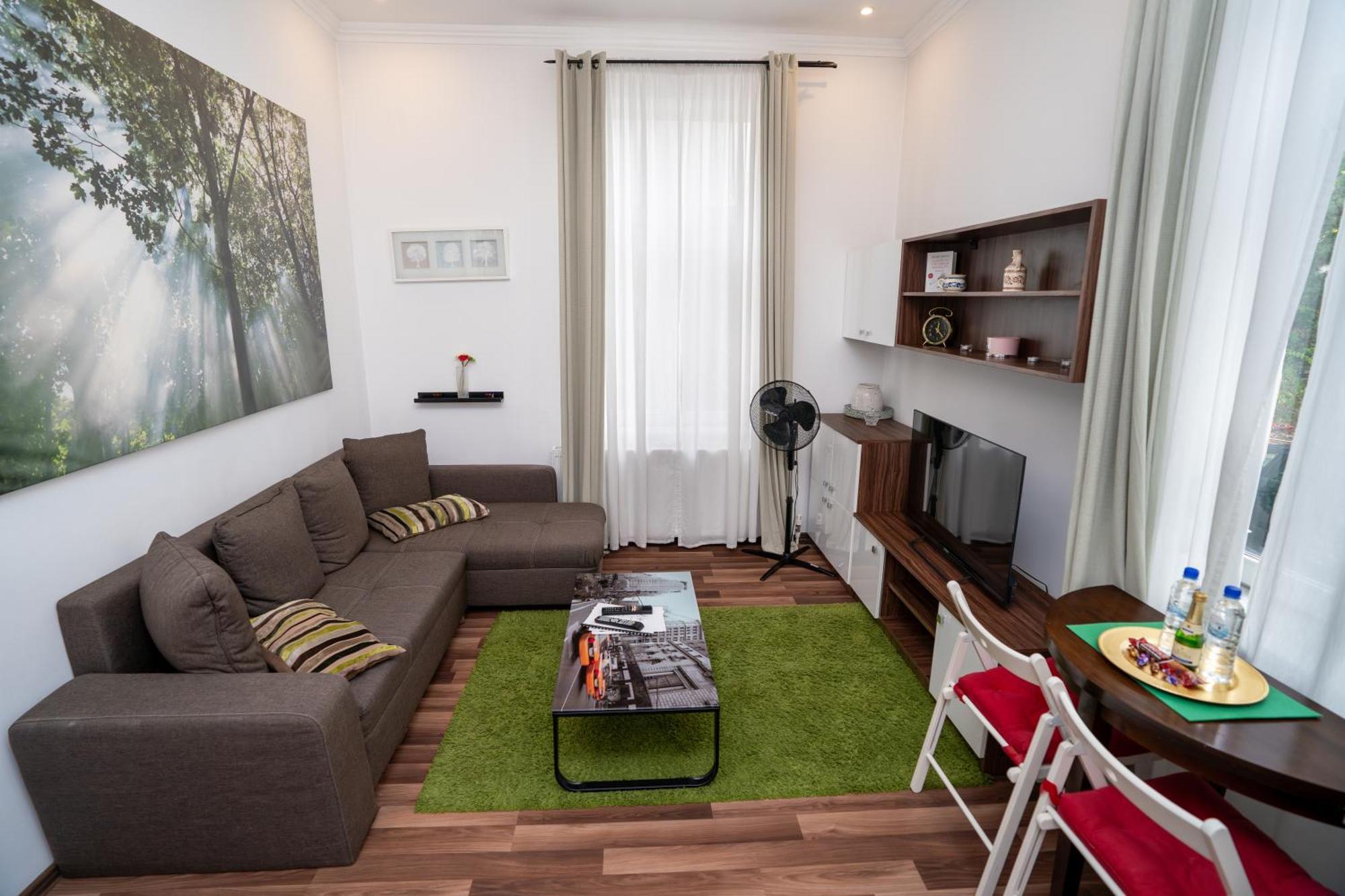 Downtown Central University Apartament - Cal1 บูคาเรสต์ ภายนอก รูปภาพ