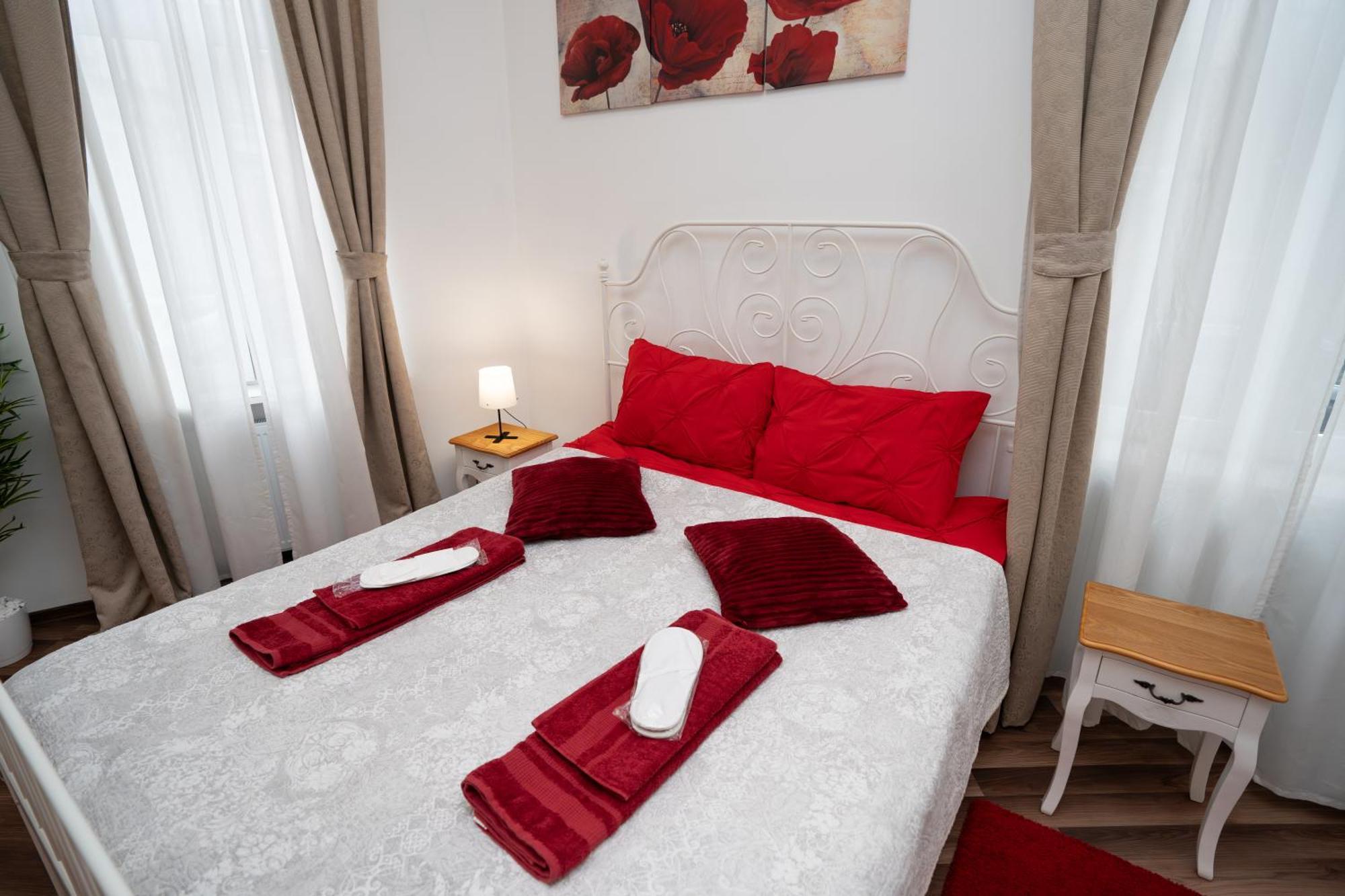 Downtown Central University Apartament - Cal1 บูคาเรสต์ ภายนอก รูปภาพ