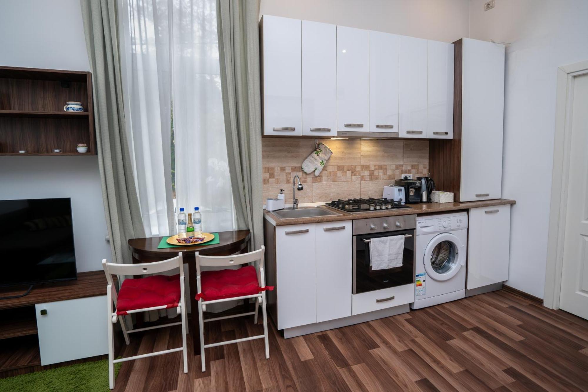 Downtown Central University Apartament - Cal1 บูคาเรสต์ ภายนอก รูปภาพ
